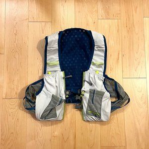 Nathan Vapor Airess 2.0 7L Hydration Vest (Size Large, condition is brand new)